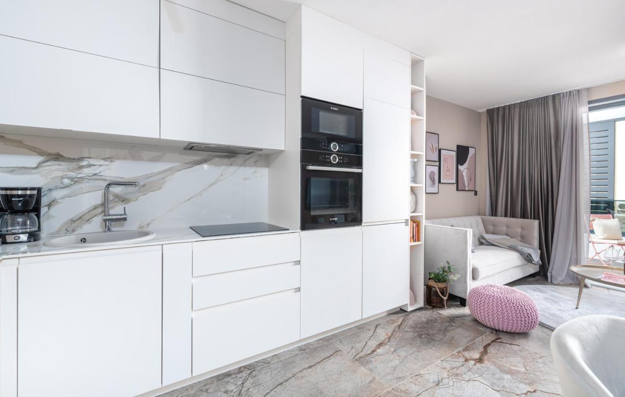 Val Di Bora Apartment Porec Bagian luar foto